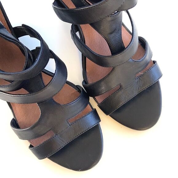 EUC Elizabeth and James leather wedge sandals - Picture 4 of 8